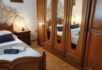 Three bedroom apartment between Trogir and Split has Balcony rooms