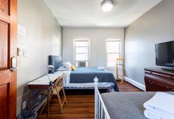 Best Home To Visit Nyc-Subway Access-Free Parking has Balcony rooms