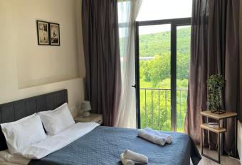 Kechi House Apartment 132 has Balcony rooms