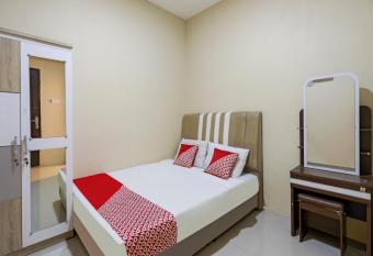 OYO 90981 X2 Homestay allows 18 year olds to book a room