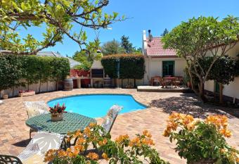 Wine Route 44 Guesthouse has Balcony rooms