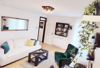 Stan na dan Senso Lukavica has Balcony rooms