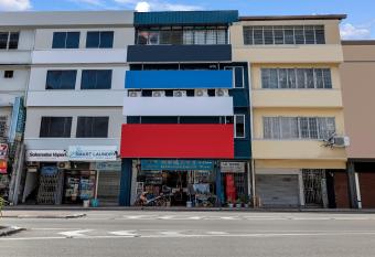 SPOT ON 90439 Lh Home allows 18 year olds to book a room