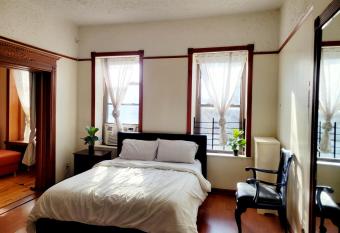 Brownstone Beauty allows 18 year olds to book a room