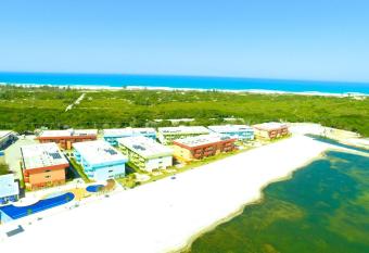 Resort em Arraial entre a lagoa e a praia has Balcony rooms