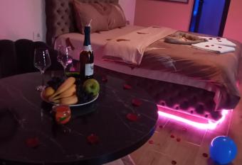 Aris Lux allows 18 year olds to book a room