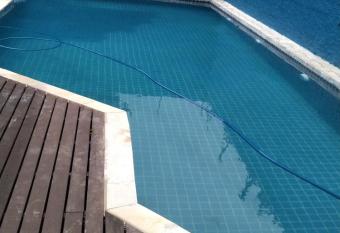 Casa enseada has Smoking rooms