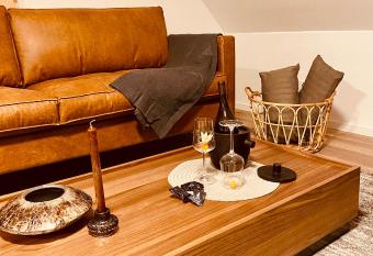 Home Again Studios has Balcony rooms