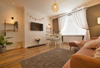  Bayview  at stayBOOM allows 18 year olds to book a room