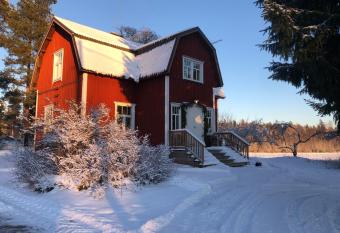 Rosbacka allows 18 year olds to book a room