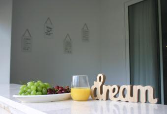 Next door apartment Maro & Ivan has Balcony rooms