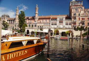Hotel Excelsior Venice has Balcony rooms