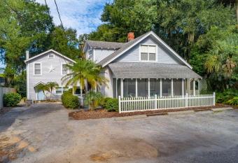 Historic Tremain Cottages allows 18 year olds to book a room