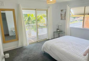 Casa Palmas - 2 Bedroom Apartment has Balcony rooms