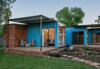 Studios @ Delver has Balcony rooms