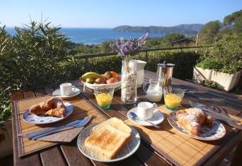 Ca  La Stella Sea-view Apartments has Balcony rooms