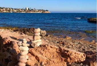Apartment Leonora has Balcony rooms