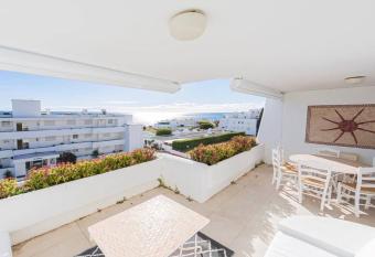 CHARMING APARTMENT IN GUADALMINA BEACH/3BED/3BATH has Balcony rooms