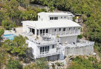 SXM King Size Villa with 4 Rooms and 4 Bathrooms has Balcony rooms