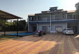Hamida house 6BHK has Balcony rooms