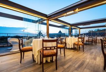 Grand Hotel Duomo has Balcony rooms