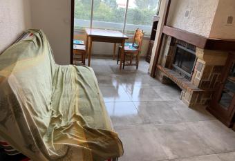 appartement bord de mer, Esterel allows 18 year olds to book a room