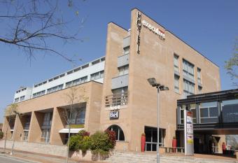 Executive Hotel has Balcony rooms