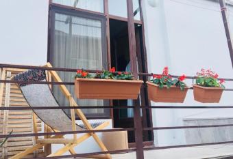 happy home allows 18 year olds to book a room