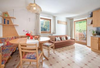 Wohnung Rosengarten Heigler Hof has Balcony rooms