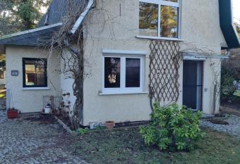 Ferienwohnungen Biesenthal Stadt allows 18 year olds to book a room