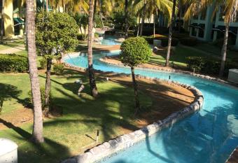 AQUATIKA RR RENTALS has Balcony rooms