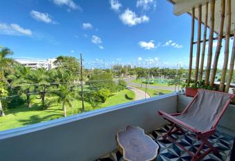 COBA STUDIOS by Mi Casa es tu Casa allows 18 year olds to book a room