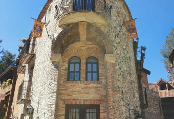 Loft Mil  n Valquirico has Balcony rooms