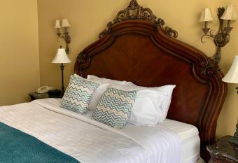 Christie's Mill Inn & Spa - BW Premier Collection has Balcony rooms