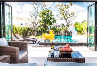 Baan Dalah Pool Villa + Baan Dalah Villa has Balcony rooms
