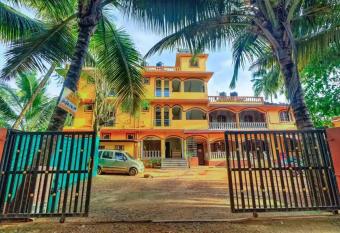 Costa De Calangute allows 18 year olds to book a room