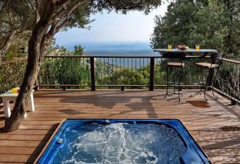                        allows 18 year olds to book a room