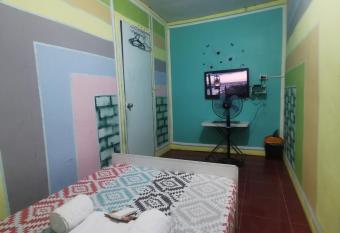 Cabanatuan City PNY TRANSIENT INN 3 allows 18 year olds to book a room