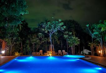 Krabi Klong Muang Bay Resort has Balcony rooms