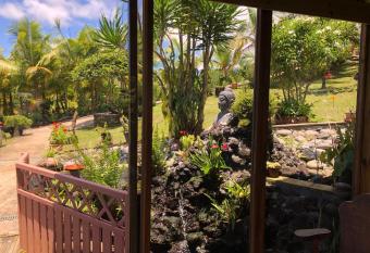 La Kaz Zembrozade has Balcony rooms