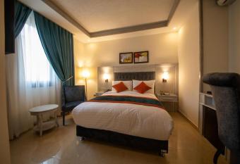 Go Room Hotel Lahore allows 18 year olds to book a room