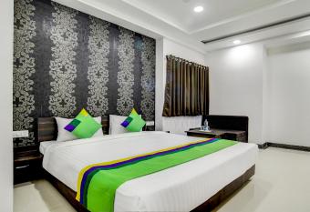 Treebo Trend Grand Euro Pipliyahana Square allows 18 year olds to book a room