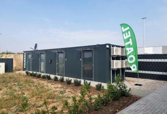 Roatel Schkeuditz A9 my-roatel-com allows 18 year olds to book a room