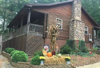 TN STATE PARKS ARE OPEN!! Sun, fresh air, hiking, waterfalls, and firepit nights! allows 18 year olds to book a room