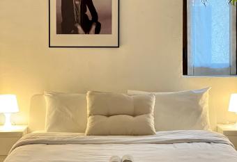 Novi Ligure Private Apartment allows 18 year olds to book a room