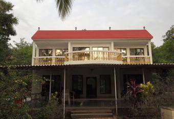 Moon Harvest- Villa by the Pool has Balcony rooms