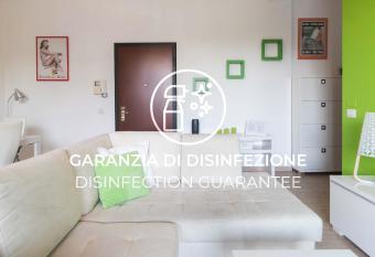 Murat 7 has rooms with a private hot tub