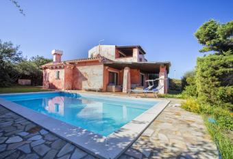 Villa Giusy has Smoking rooms