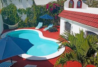 Villa Bugambilia has Balcony rooms