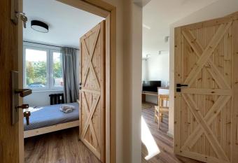 Niron Apartament Ludowa allows 18 year olds to book a room